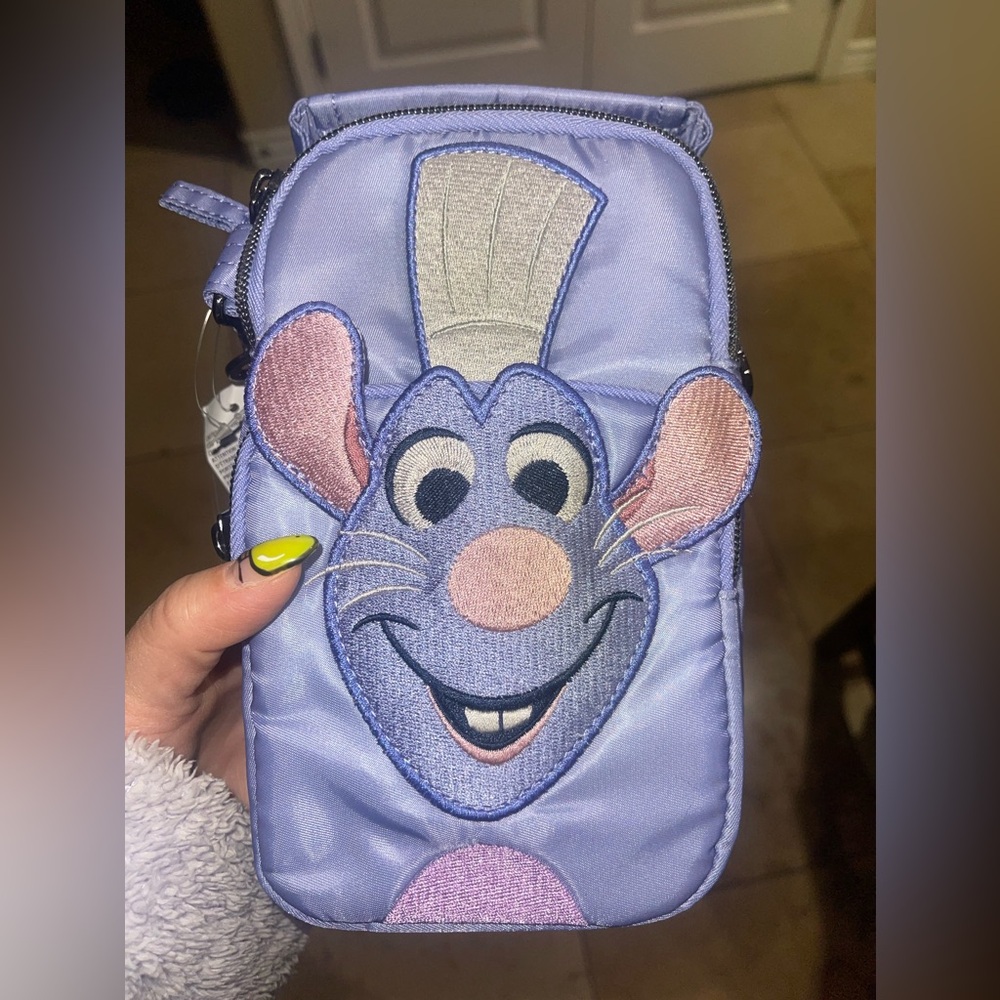 Disney EPCOT Food & Wine Festival 2024 Remy LUG crossbody convertible bag